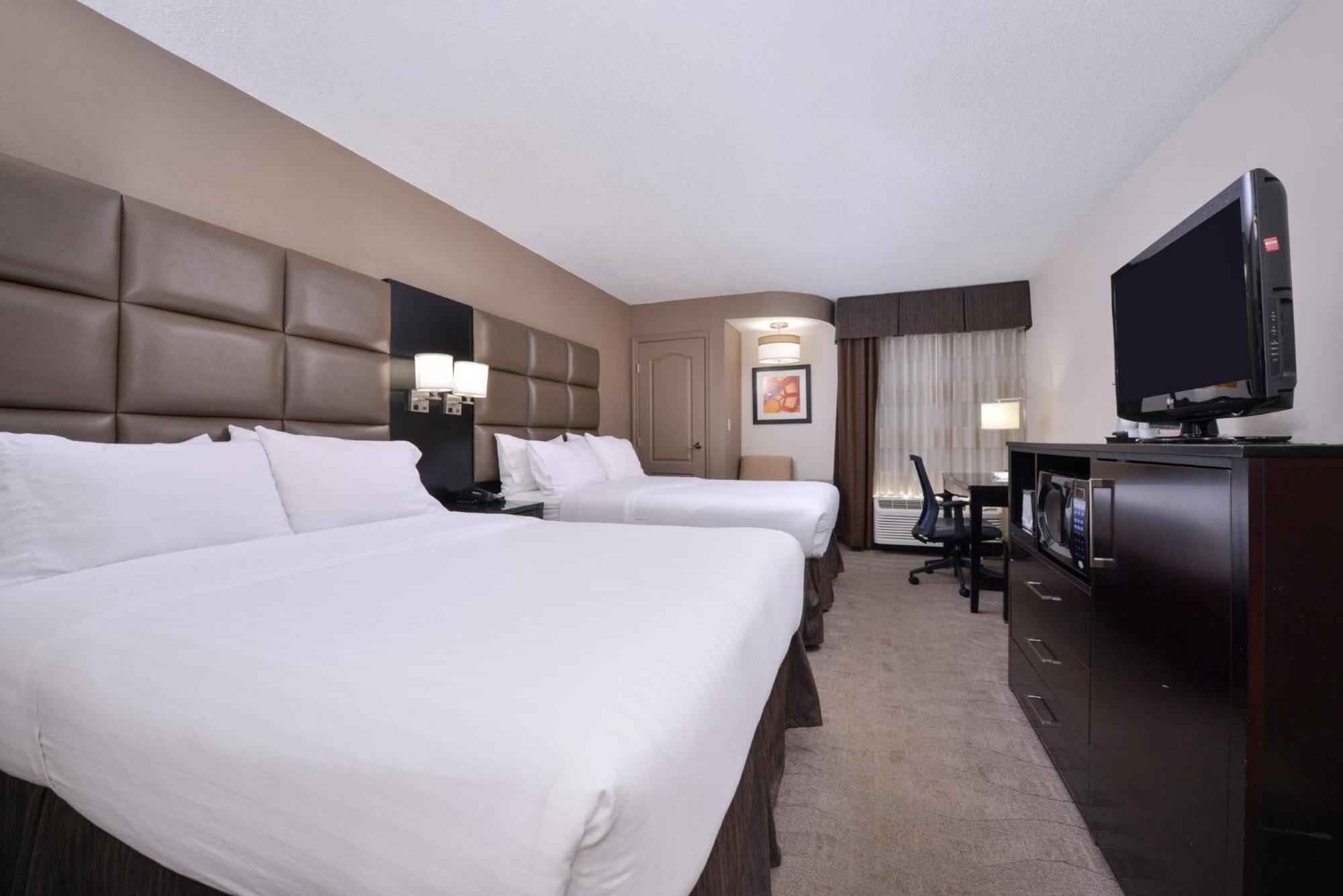 Holiday Inn Express Burlington By Ihg מראה חיצוני תמונה