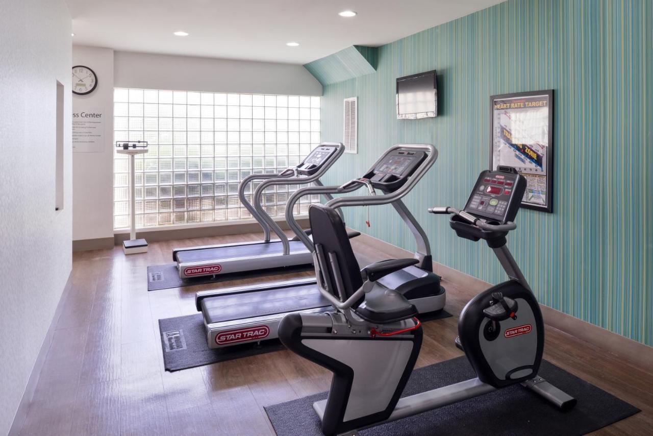 Holiday Inn Express Burlington By Ihg מראה חיצוני תמונה